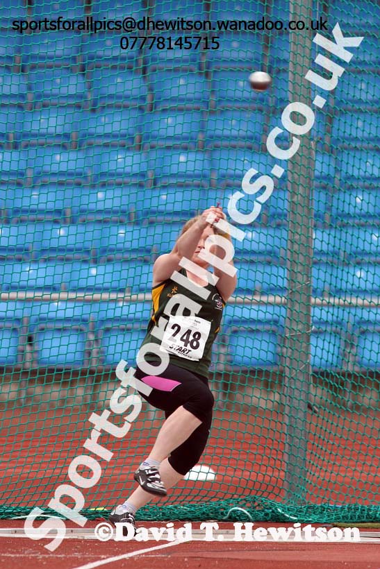 Stephanie Hendy (Trafford AC) womens senior hammer, Northern Senior and Under-20 Champs., Sport City, Manchester. Photo: David T. Hewitson/Sports for All Pics